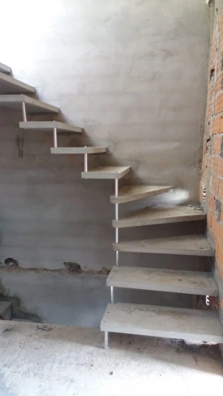 escada pré moldada l