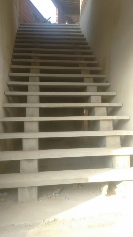 escada reta fixa