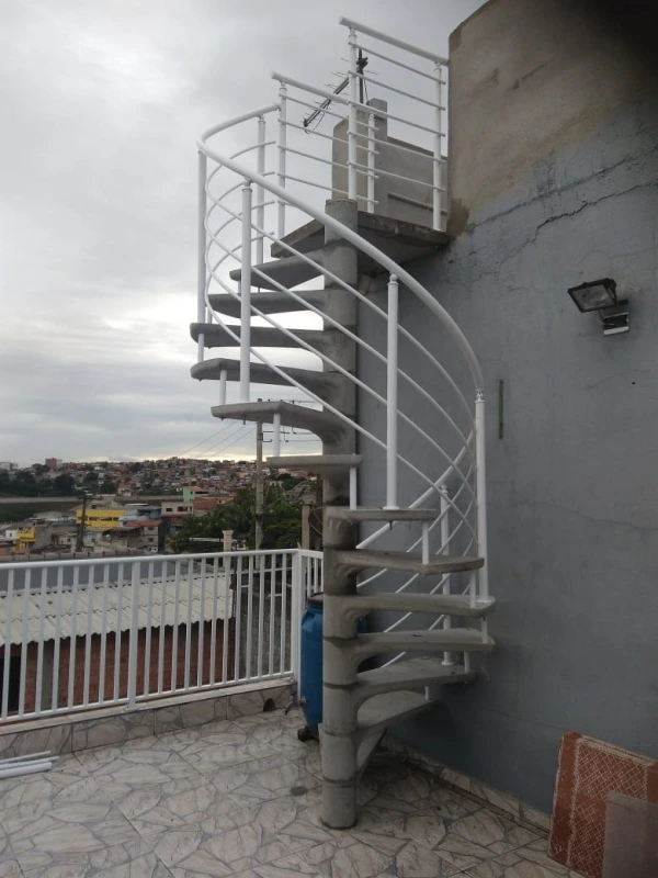 escada tipo caracol de concreto